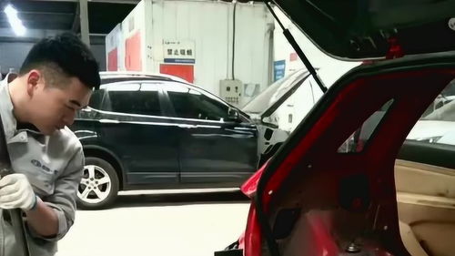 汽车维修与保养 光鲜背后的汗水与坚持